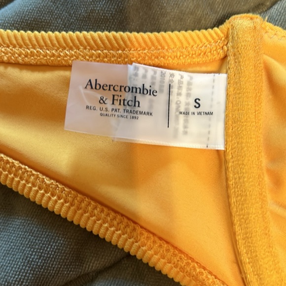 Abercrombie high waisted bikini - Picture 4 of 4